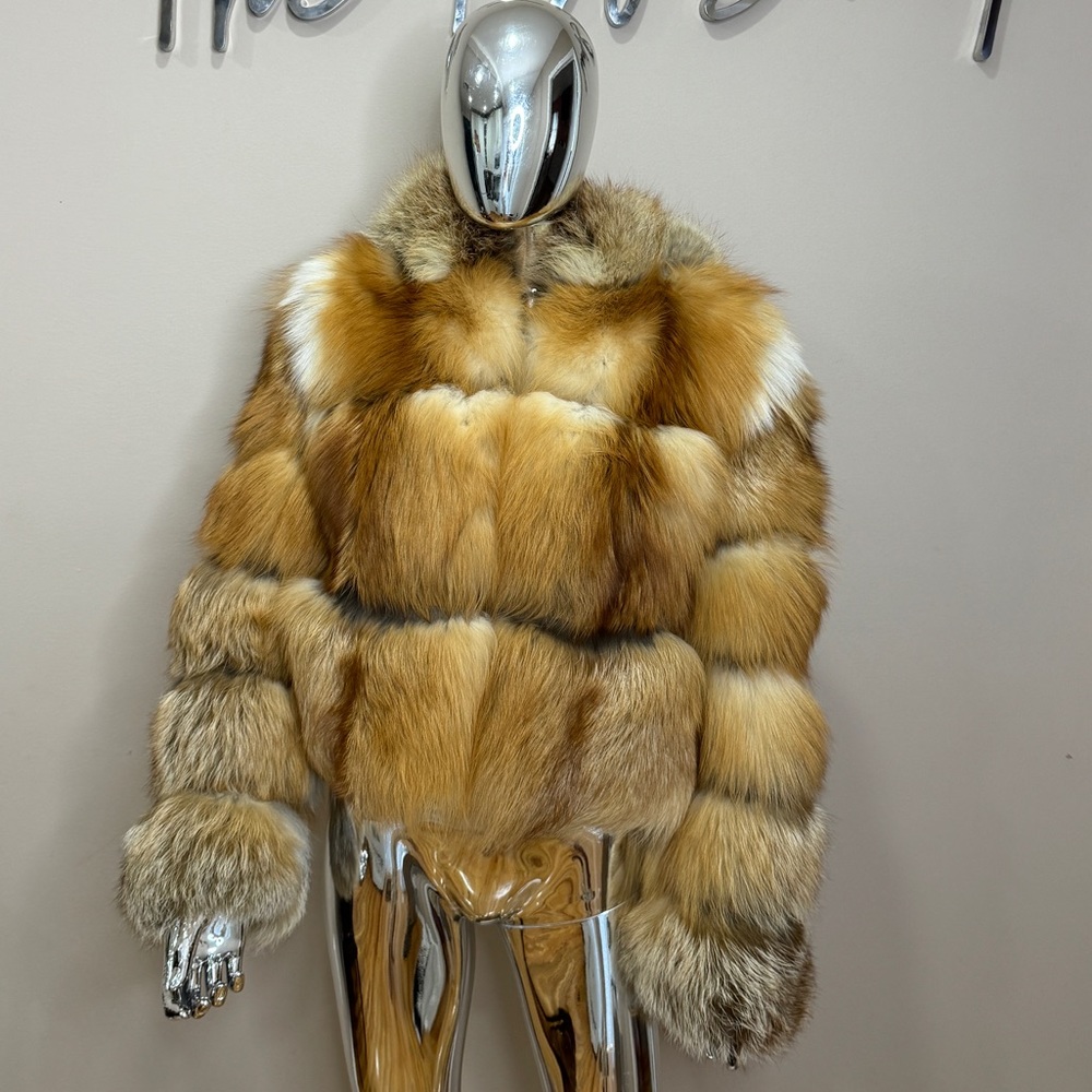 Luxury Rumors Hooded Fox fur coat
